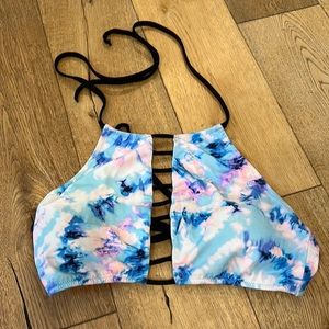 Halter bikini top